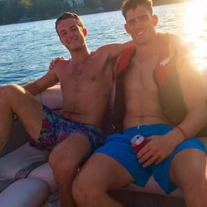 Meet your Posher, Max